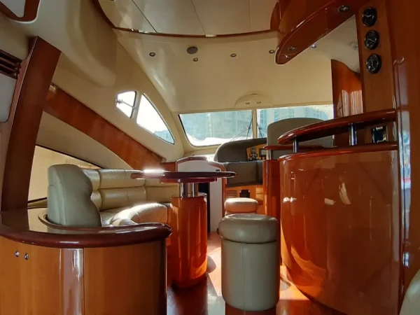 55ft yacht - cruising view