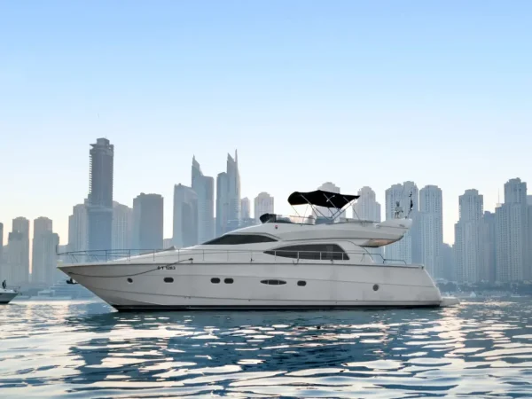 68ft yacht – cruising view
