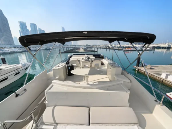68ft yacht – cruising view